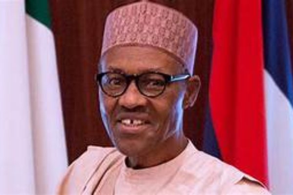 Le Nigérian Buhari signale quatre autres années comme le dernier