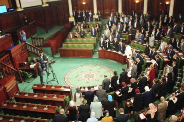 Tunisie : injures, sit-in, règlements de comptes… la semaine mouvementée du nouveau Parlement