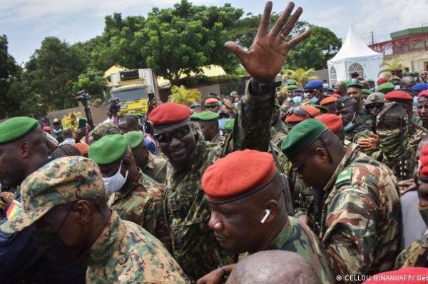 Guinée : les putschistes s’accrochent au pouvoir